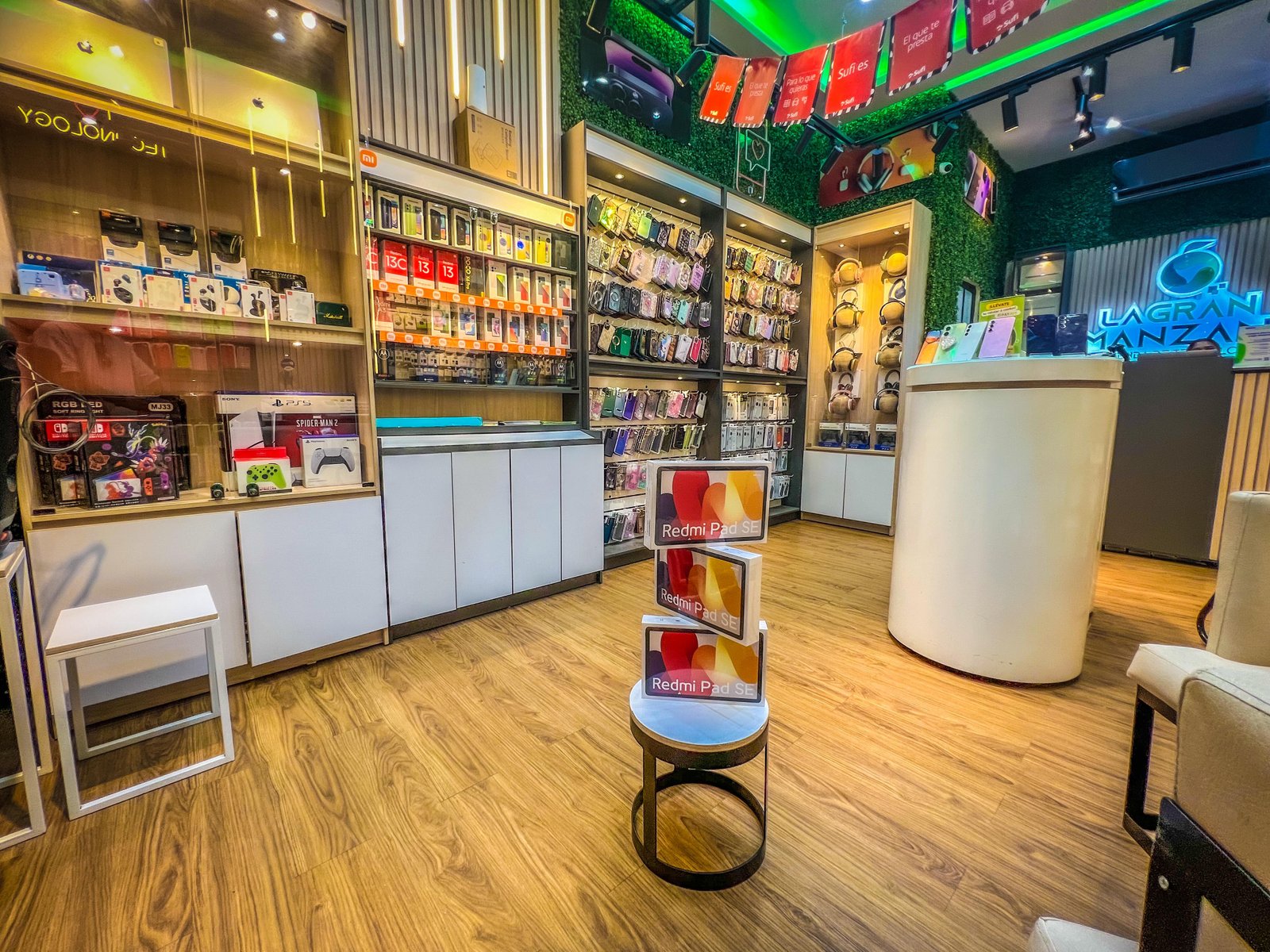 Imagen de la tienda sede castellana 2do piso1.1
